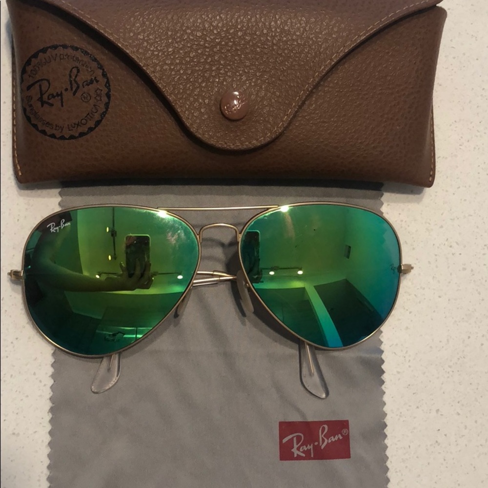 Ray ban